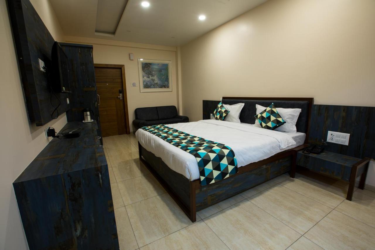 Hotel Balaji Palace Porbandar Exterior foto